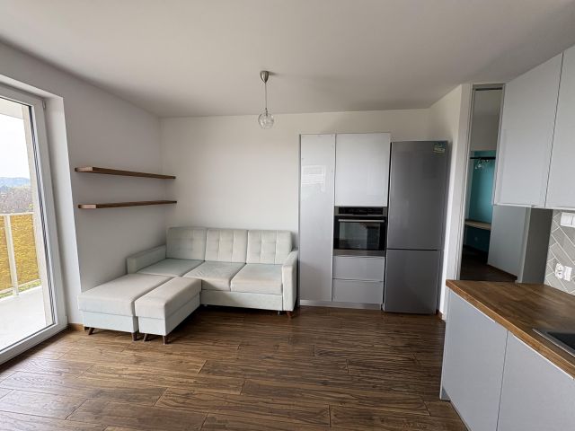 Mieszkanie 3-pokojowe Kraków Bieżanów, ul. Adama Bochenka. Zdjęcie 1