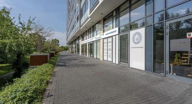 Lokal Warszawa Gocław, ul. Jana Nowaka-Jeziorańskiego. Zdjęcie 1