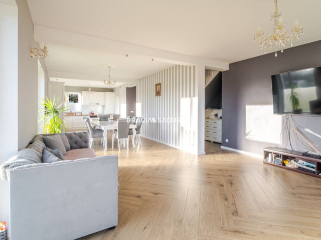 dom wolnostojący, 5 pokoi Krzyszkowice. Zdjęcie 2