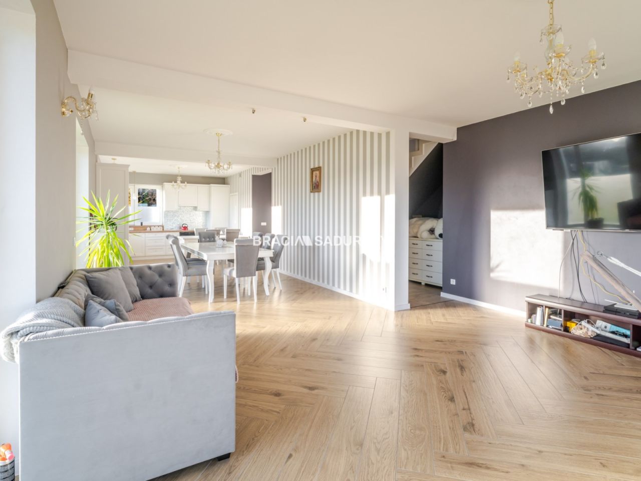 dom wolnostojący, 5 pokoi Krzyszkowice. Zdjęcie 2