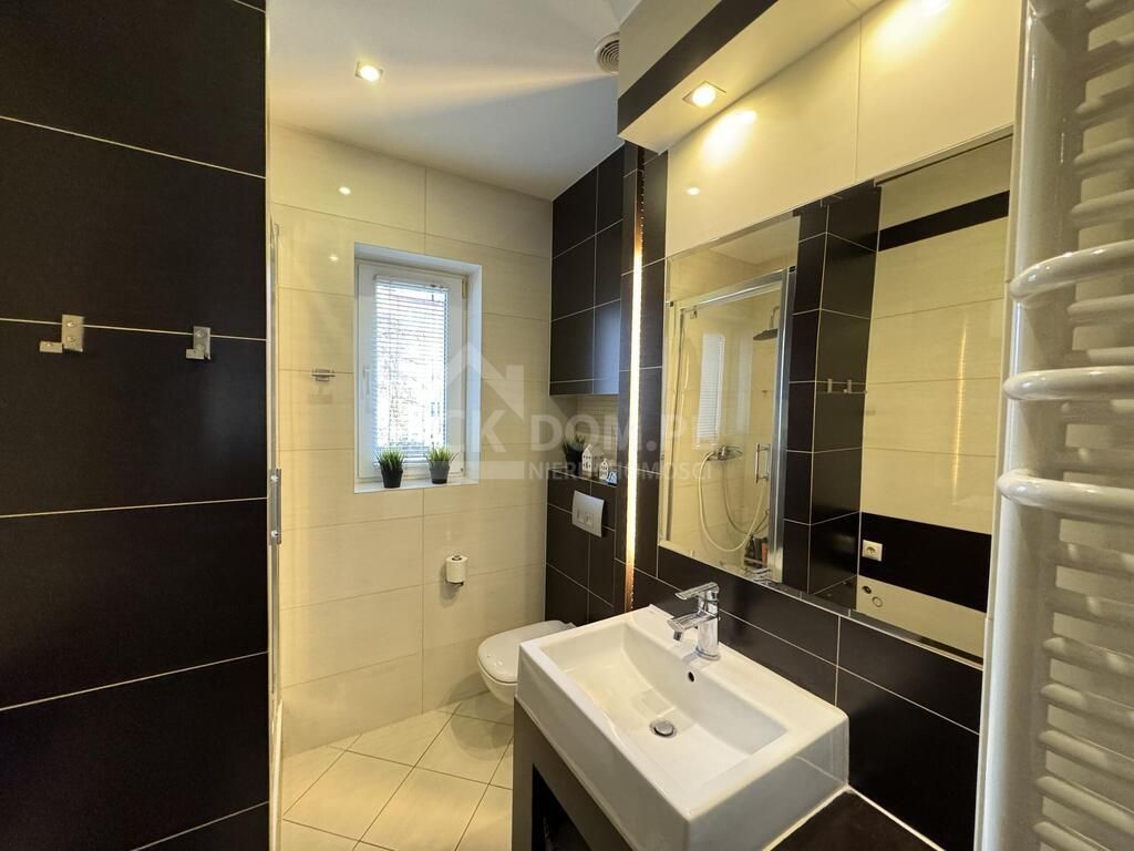 dom wolnostojący, 10 pokoi Kielce. Zdjęcie 14