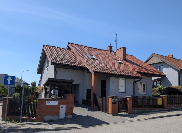 dom wolnostojący, 4 pokoje Olecko, ul. Moniuszki. Zdjęcie 1