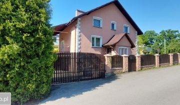 dom wolnostojący, 7 pokoi Korczyna