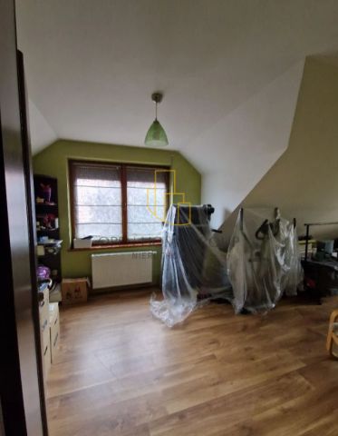 bliźniak, 5 pokoi Tyniec Mały. Zdjęcie 15