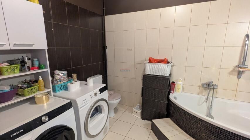 dom szeregowy, 5 pokoi Bobrowiec. Zdjęcie 13