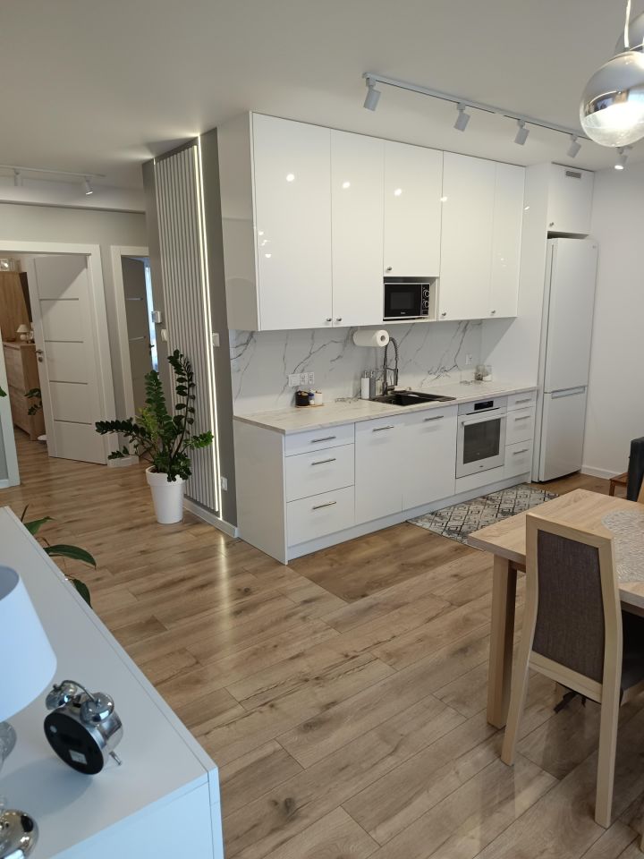 Mieszkanie 4-pokojowe Porosły, ul. Kręta. Zdjęcie 2