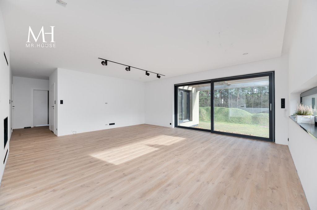 dom wolnostojący, 4 pokoje Okup Mały. Zdjęcie 4