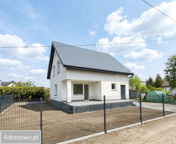 dom wolnostojący, 4 pokoje Bolszewo. Zdjęcie 1