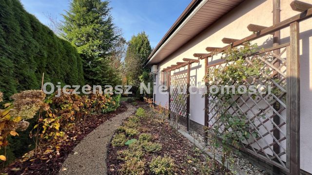 dom wolnostojący, 5 pokoi Niemcz. Zdjęcie 8