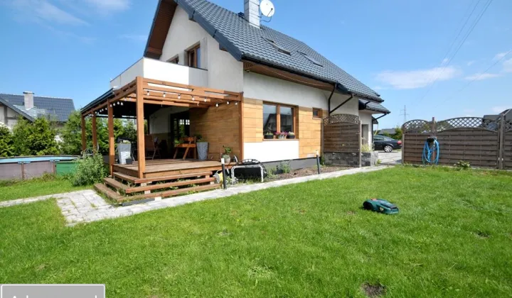 dom wolnostojący, 6 pokoi Kołobrzeg, ul. Marsa