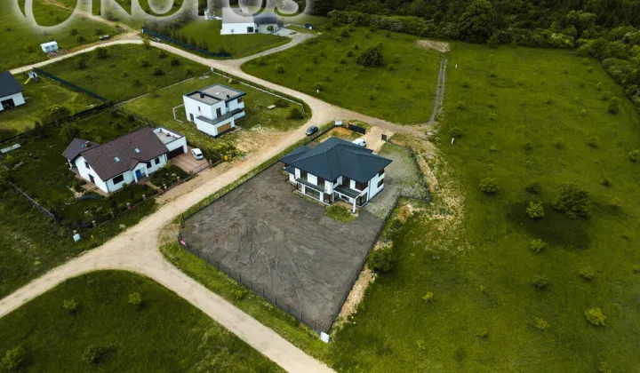 dom wolnostojący, 7 pokoi Rogoźnik, ul. Orzechowa