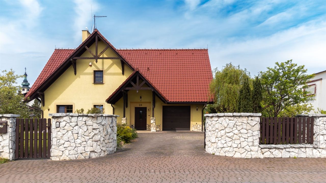 dom wolnostojący, 5 pokoi Chybie, ul. Spokojna. Zdjęcie 1