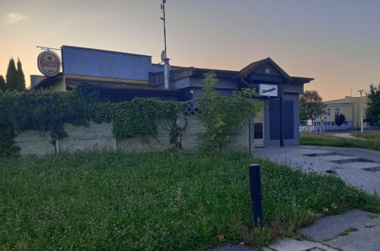 Nieruchomość komercyjna Ostrów Wielkopolski, ul. Asnyka. Zdjęcie 2