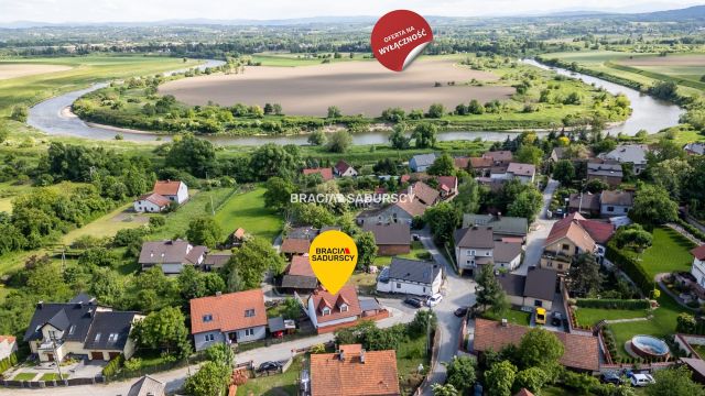 dom wolnostojący, 3 pokoje Czernichów, ul. Nad Wisłą. Zdjęcie 1