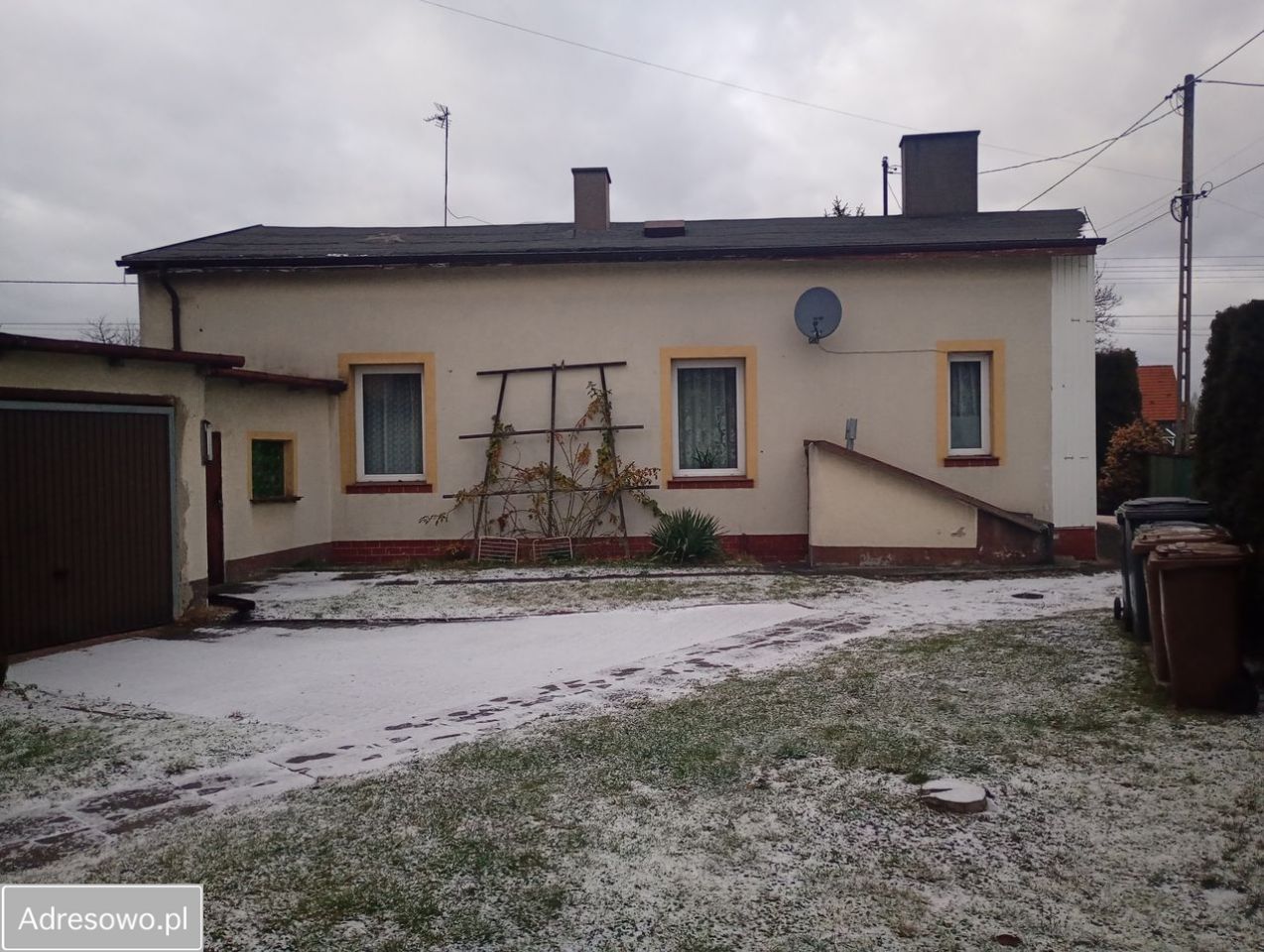 dom wolnostojący, 6 pokoi Częstochowa Lisiniec