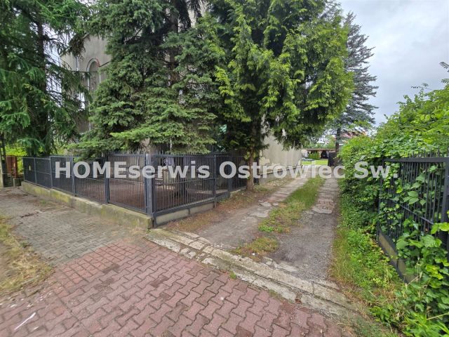 kamienica Ostrowiec Świętokrzyski Centrum, ul. Sławomira Czerwińskiego. Zdjęcie 24