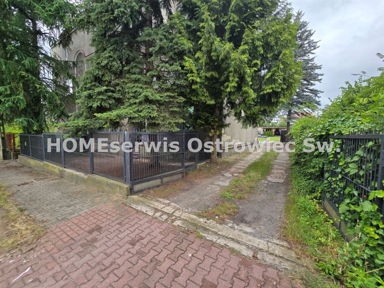 kamienica Ostrowiec Świętokrzyski Centrum, ul. Sławomira Czerwińskiego. Zdjęcie 24