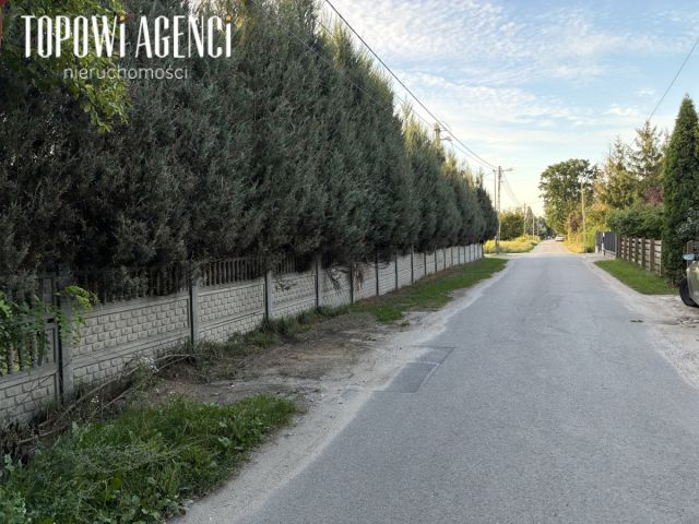 dom wolnostojący, 2 pokoje Rosanów, ul. Wiosenna. Zdjęcie 4