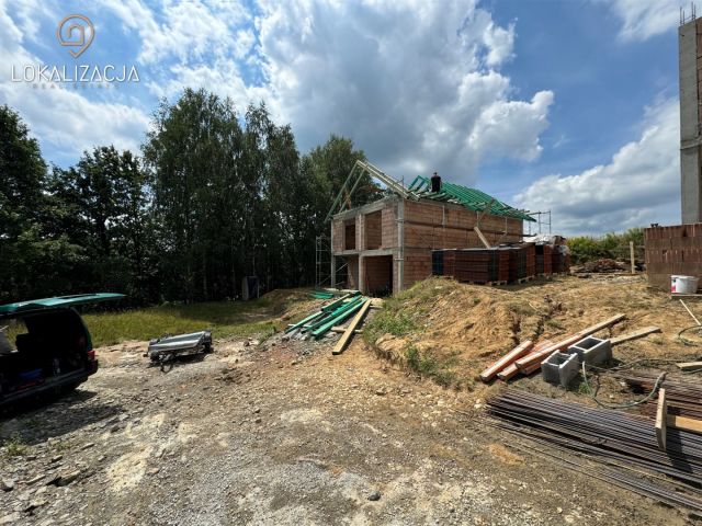 dom wolnostojący, 5 pokoi Włosań. Zdjęcie 6