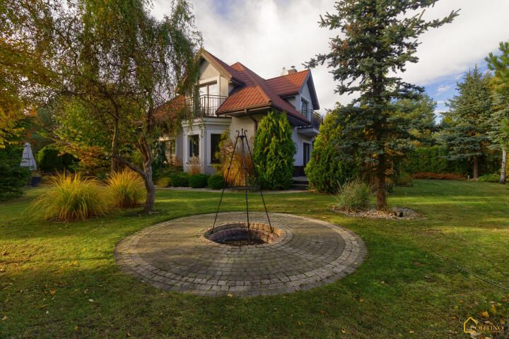 dom wolnostojący, 5 pokoi Stara Wieś. Zdjęcie 2