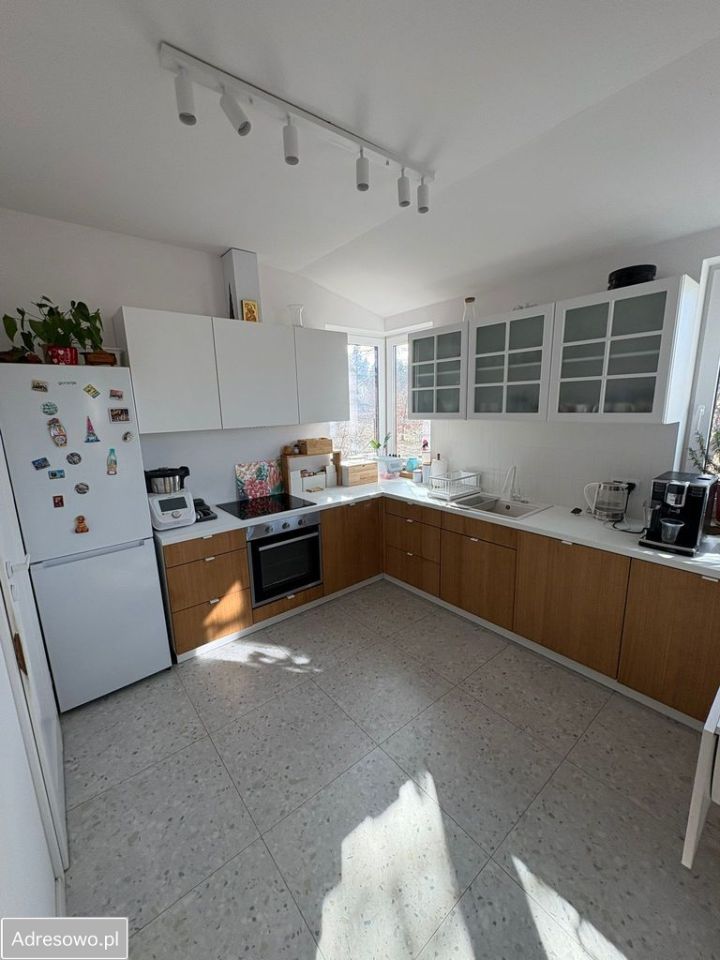 dom wolnostojący, 4 pokoje Białusny Lasek. Zdjęcie 5