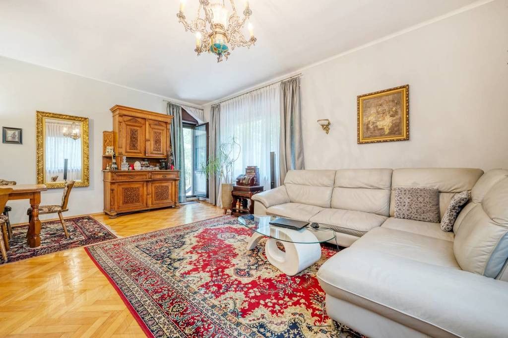 dom wolnostojący, 5 pokoi Łódź Julianów, ul. Folwarczna