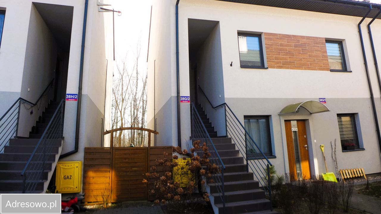 Mieszkanie 6-pokojowe Kobyłka Piotrówek, ul. Akacjowa. Zdjęcie 1