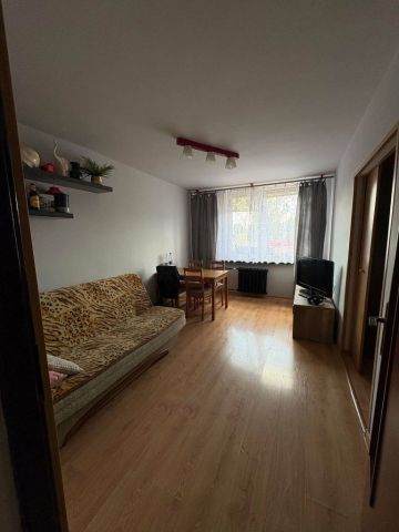 Mieszkanie 3-pokojowe Jędrzejów, ul. Okrzei. Zdjęcie 1