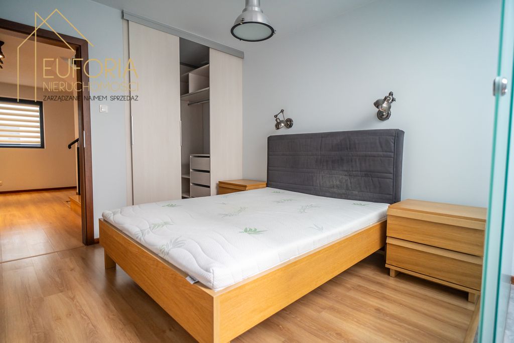 Mieszkanie 4-pokojowe Łódź. Zdjęcie 5