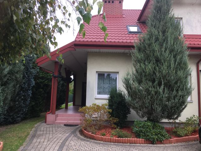 dom wolnostojący, 8 pokoi Piaseczno Orężna, ul. Xawerego Dunikowskiego. Zdjęcie 1