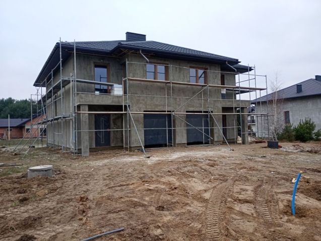 bliźniak Podole. Zdjęcie 1