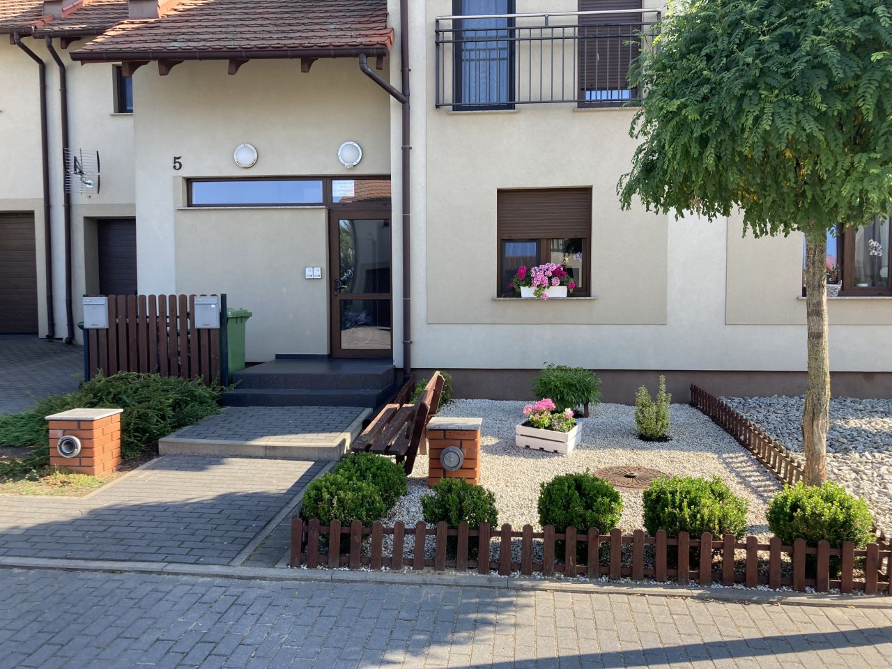 Mieszkanie 3-pokojowe Czapury, ul. Jeżynowa. Zdjęcie 1