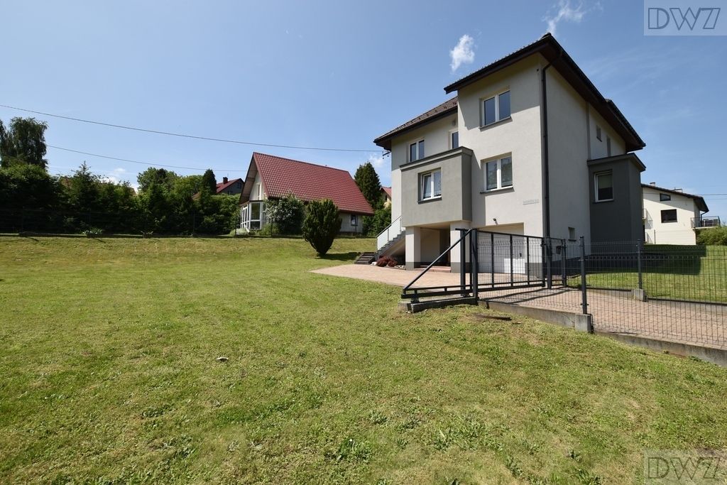 dom wolnostojący, 6 pokoi Bochnia, ul. Łychów. Zdjęcie 4