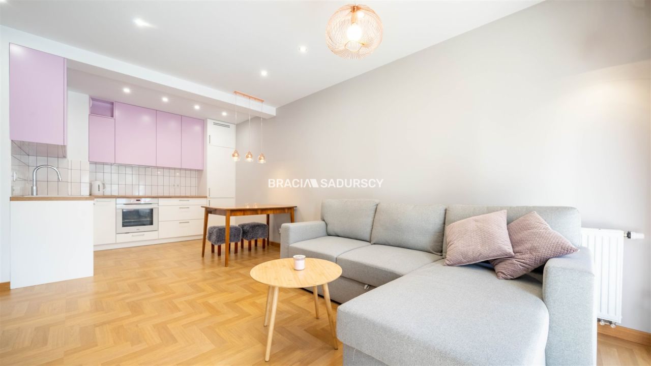 Mieszkanie 3-pokojowe Czarnochowice. Zdjęcie 3