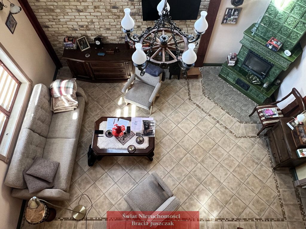 dom wolnostojący, 3 pokoje Bieganów. Zdjęcie 2