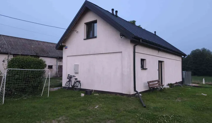 dom wolnostojący, 5 pokoi Rogowo Plebanka, Plebanka