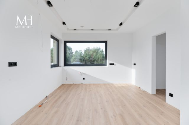 dom wolnostojący, 4 pokoje Okup Mały. Zdjęcie 3