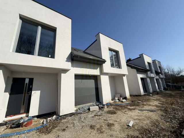 bliźniak, 5 pokoi Stanisławów Pierwszy, ul. Tęczowa. Zdjęcie 2