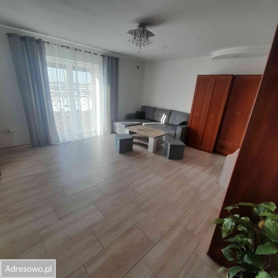 dom wolnostojący, 4 pokoje Leszcze. Zdjęcie 3