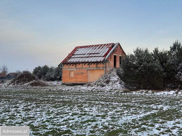 dom wolnostojący, 4 pokoje Piotroniowice. Zdjęcie 1