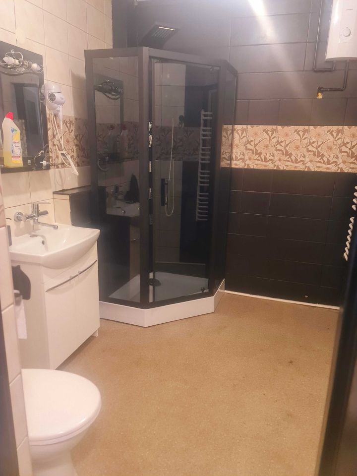 dom wolnostojący, 5 pokoi Błażkowa. Zdjęcie 3