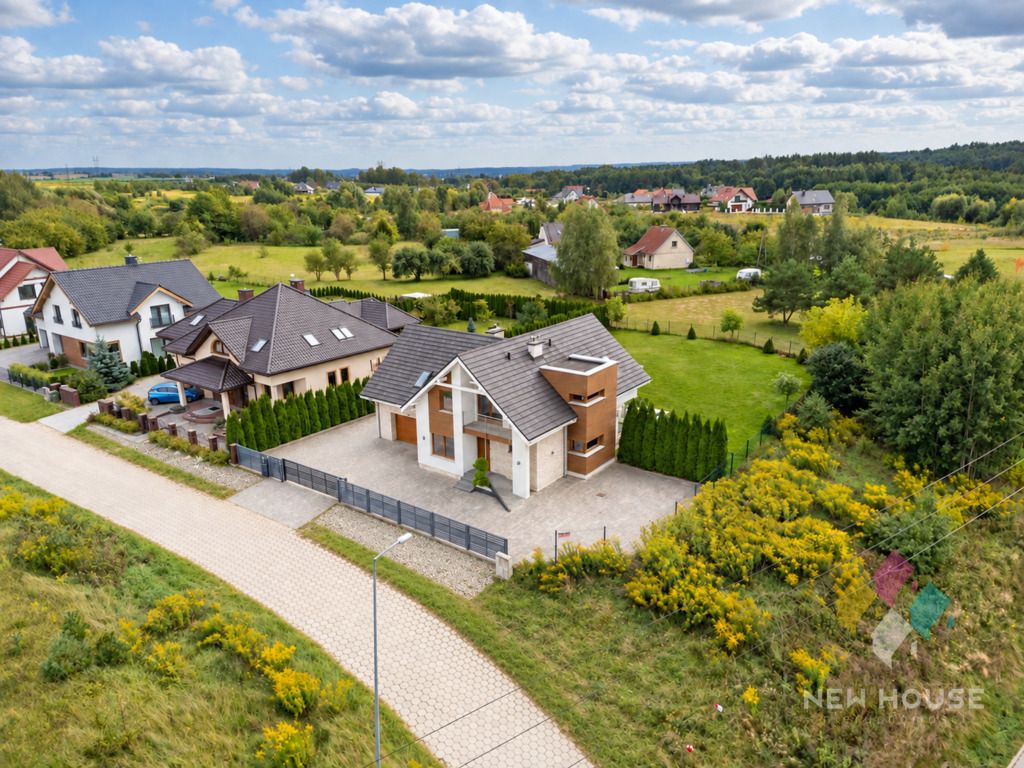 dom wolnostojący, 6 pokoi Ostrzeszewo. Zdjęcie 2
