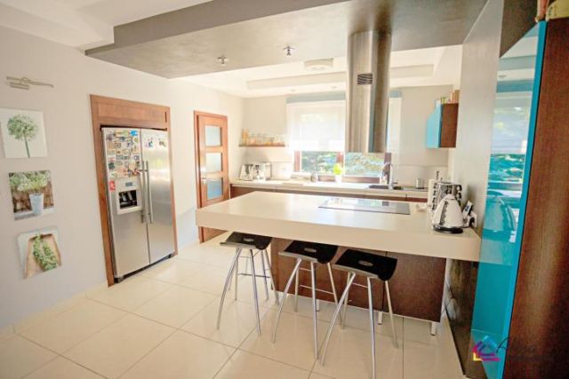 dom wolnostojący, 5 pokoi Częstochowa Północ, ul. Kochmańskiego. Zdjęcie 9