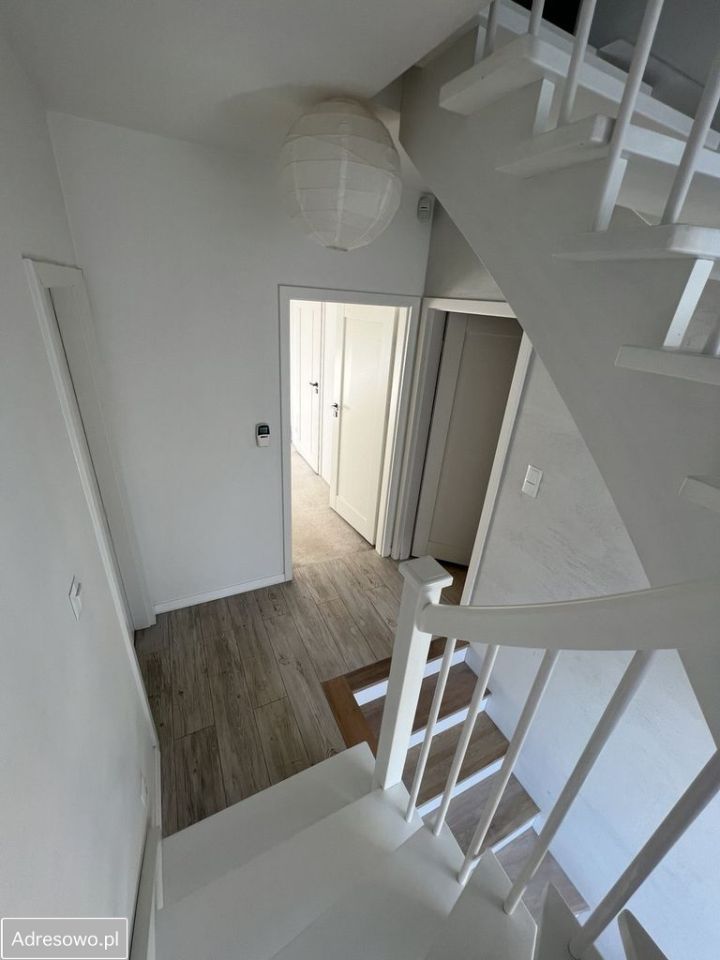 bliźniak, 3 pokoje Łomianki Dolne, ul. Kościelna Droga. Zdjęcie 8