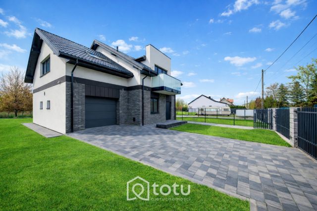 bliźniak, 5 pokoi Błonie. Zdjęcie 1