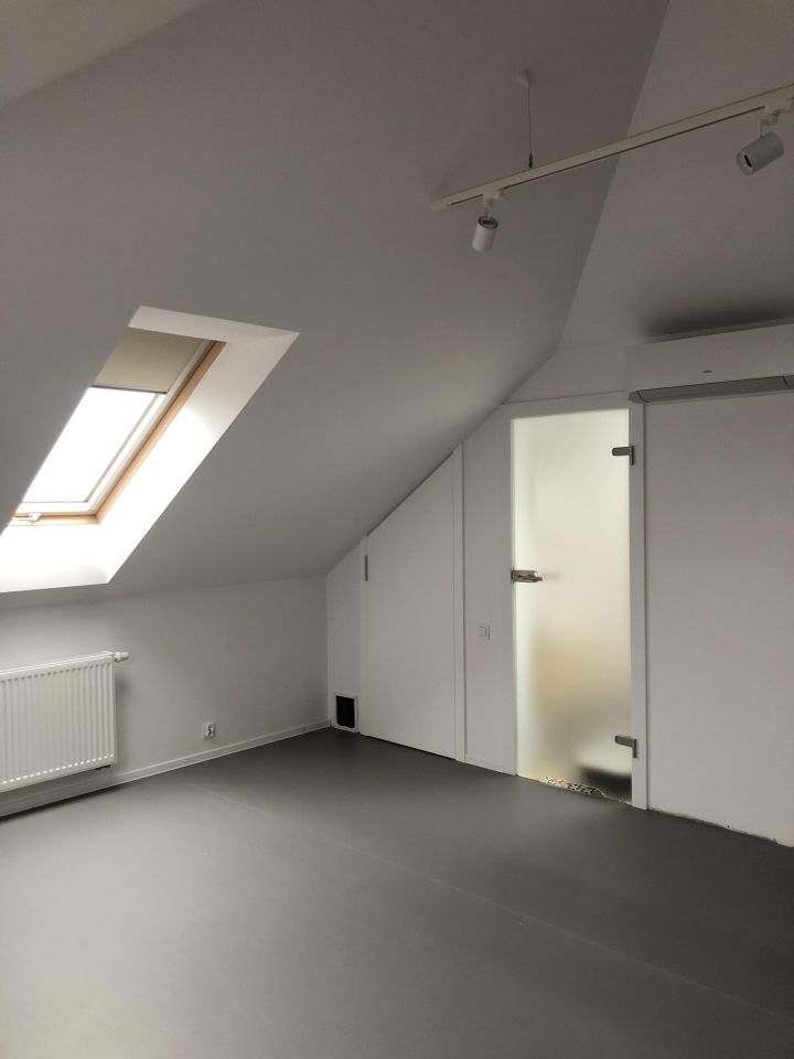 bliźniak, 6 pokoi Łomianki Dolne, ul. Kościelna Droga. Zdjęcie 23