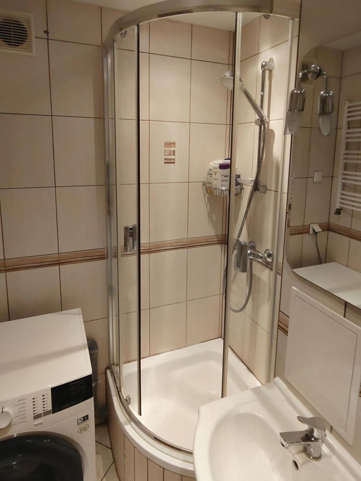 Mieszkanie 3-pokojowe Konin Czarków, ul. Powstańców Wielkopolskich. Zdjęcie 5