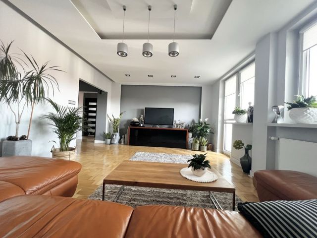 Mieszkanie 3-pokojowe Konopnica. Zdjęcie 1