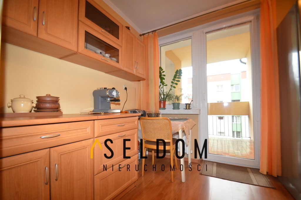 Mieszkanie 3-pokojowe Ozimek, ul. gen. Władysława Sikorskiego. Zdjęcie 6