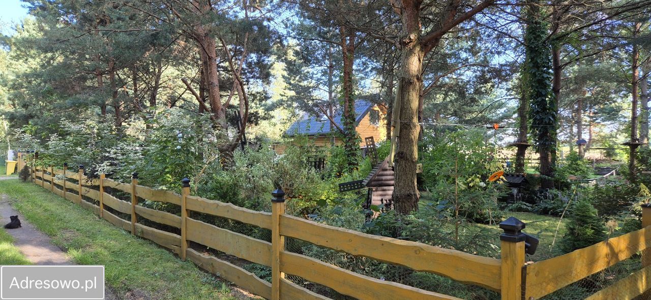 dom wolnostojący, 1 pokój Lutom. Zdjęcie 11